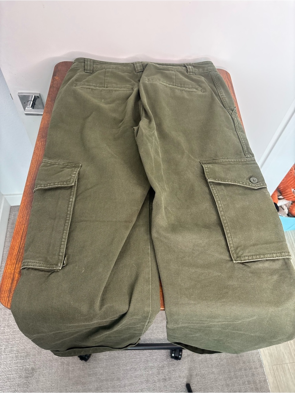 TNA Olive Green Men's Cargo Pants - Utility Pockets - Picture 3 of 3
